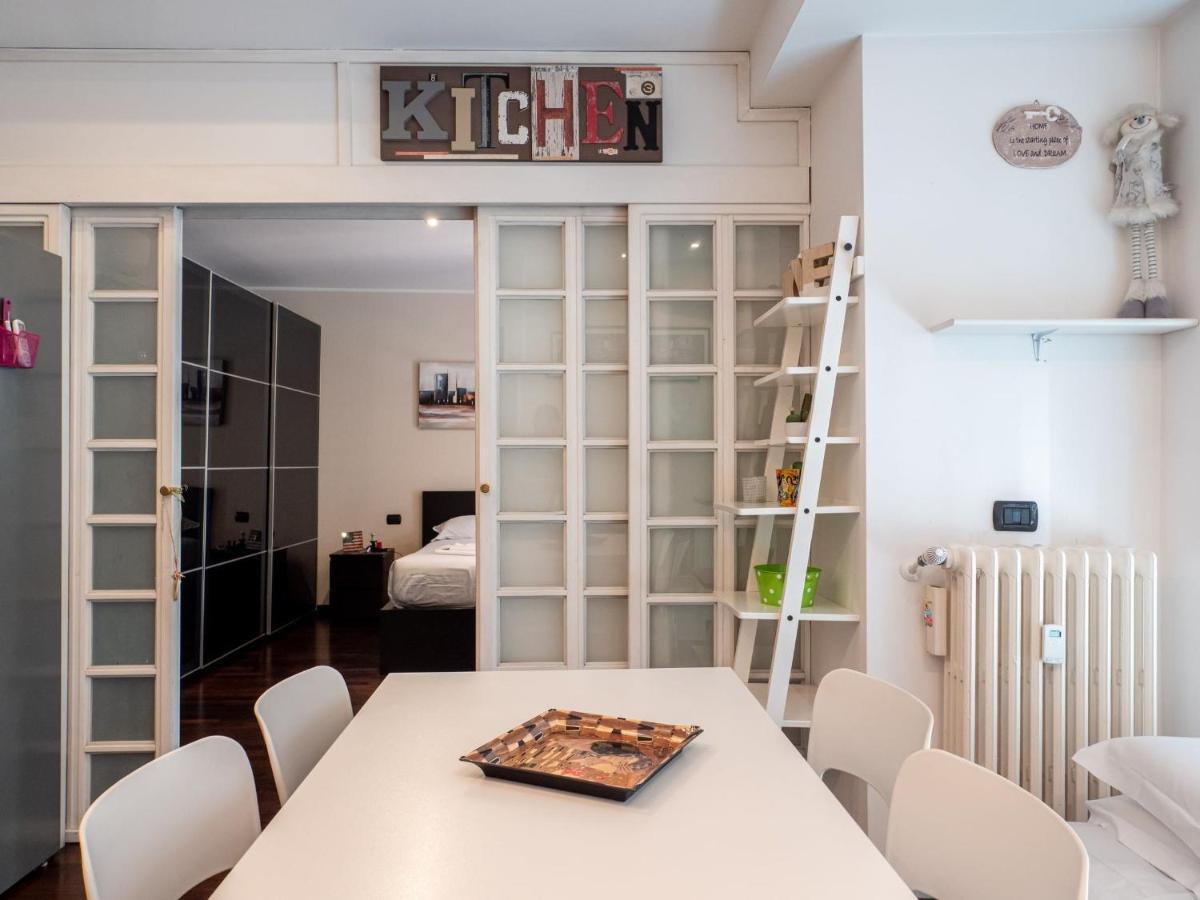 The Best Rent - Modern Duomo Apartment Milan Exterior photo